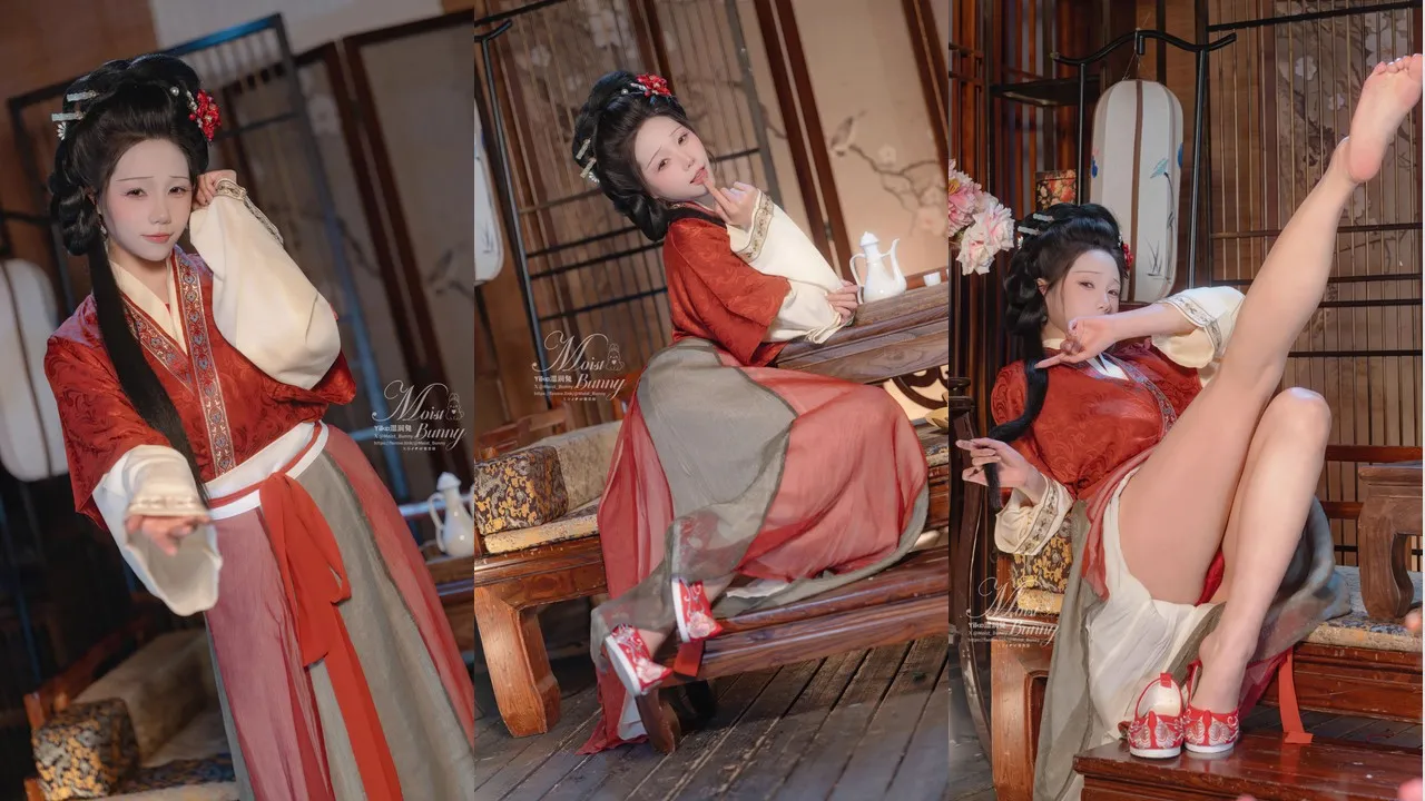 B站up福利姬@黏黏团子兔(Yiko湿润兔)26年2月订阅4套原版合集 [4V328P_1.49GB]